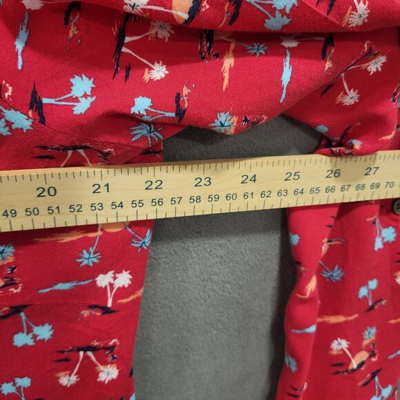 Chip + Pepper California‎ Top Womens M 3/4 Roll Tab Sleeve Pink Palm Tree Resort - Picture 5 of 6